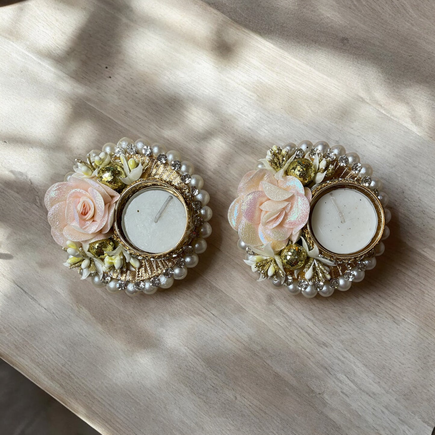 Small flower and pearl tealight holder pair