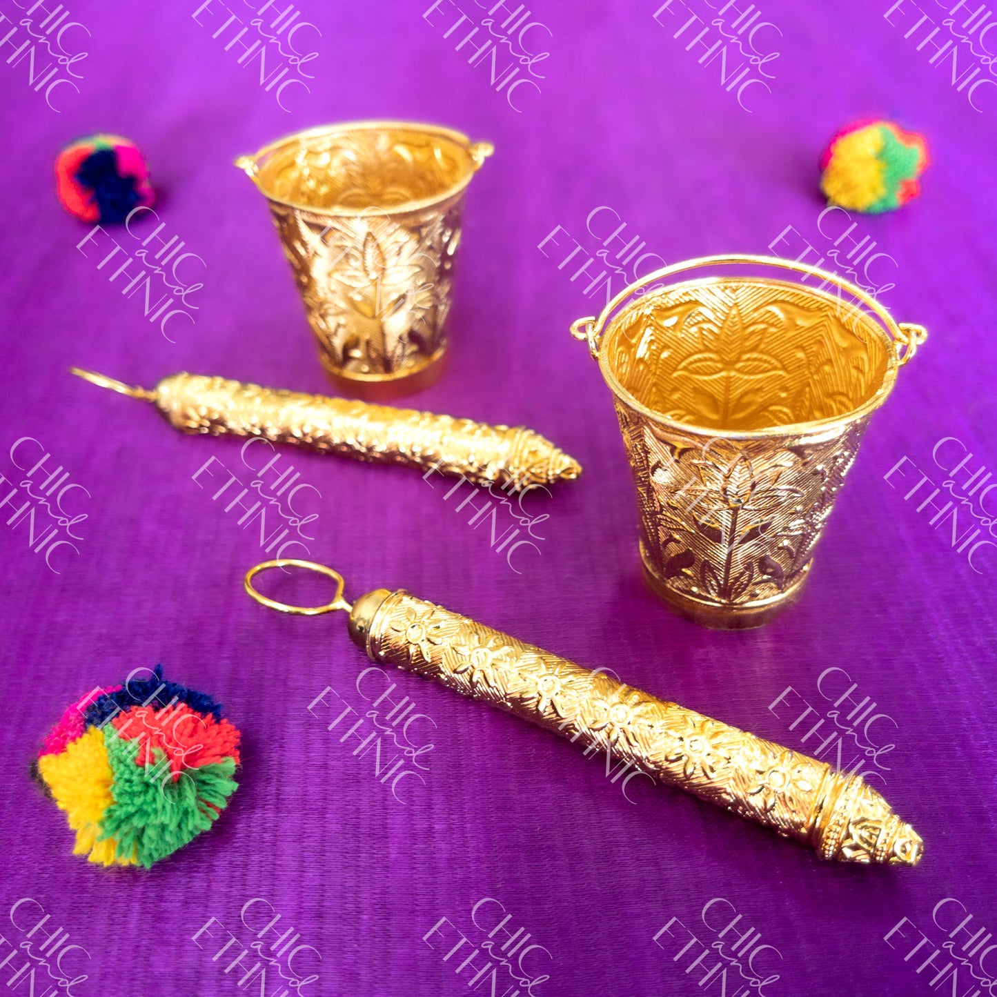 Golden Large Bucket and Pichkari Set