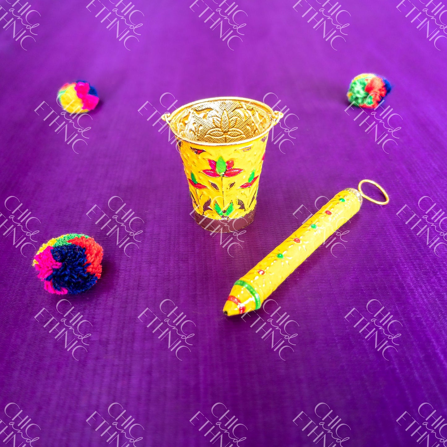 Colorful Large Bucket and Pichkari Set