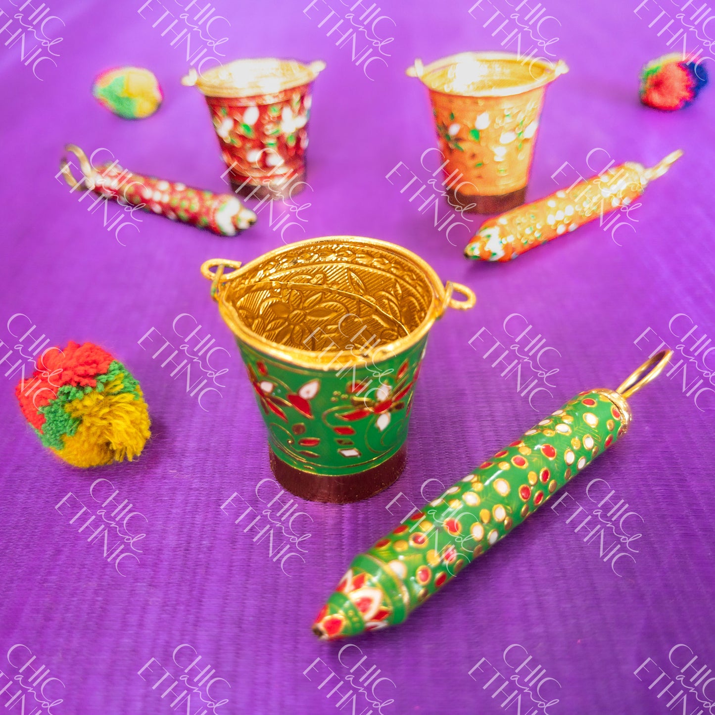 Colorful Small Bucket and Pichkari Set