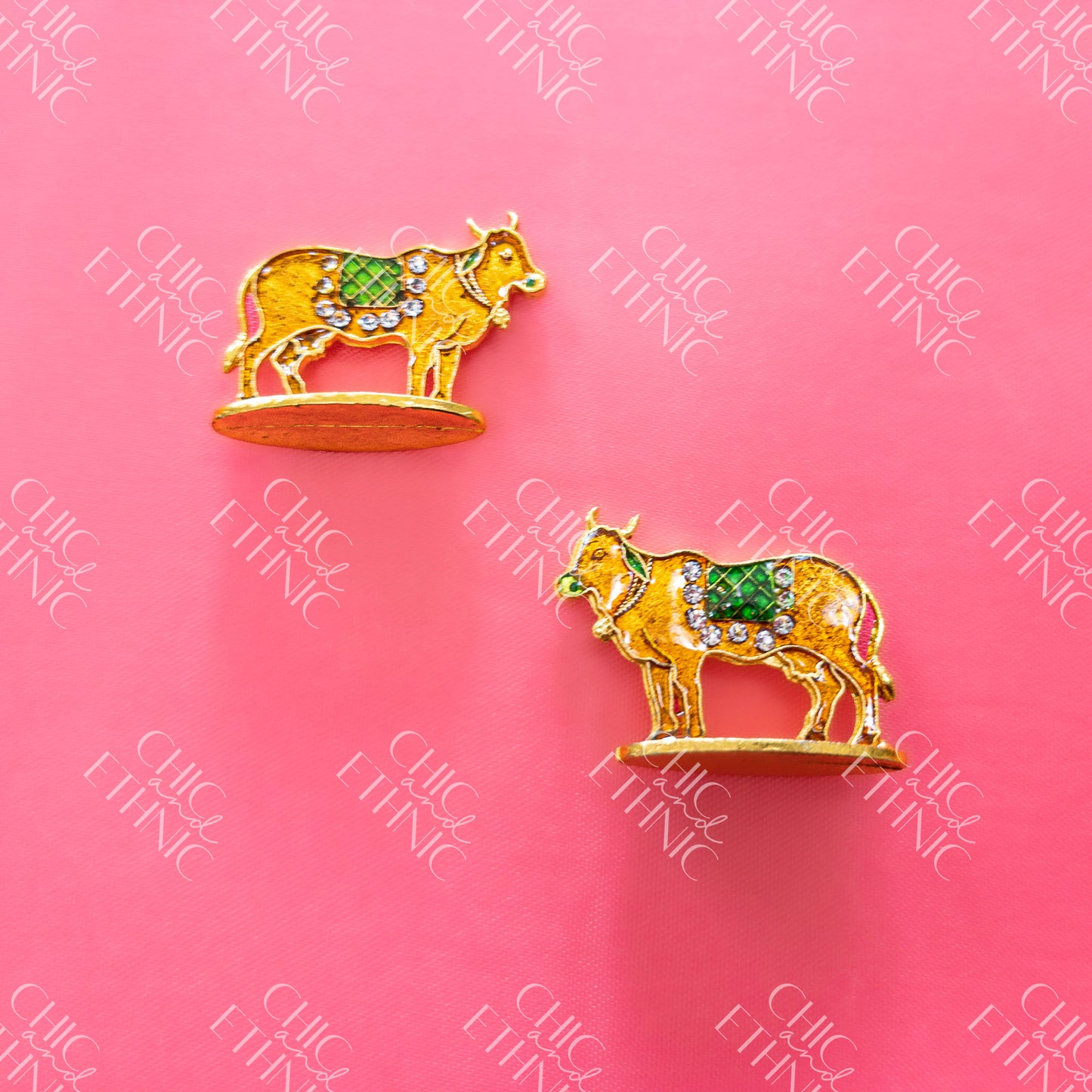 Colorful Metal Cow Pair